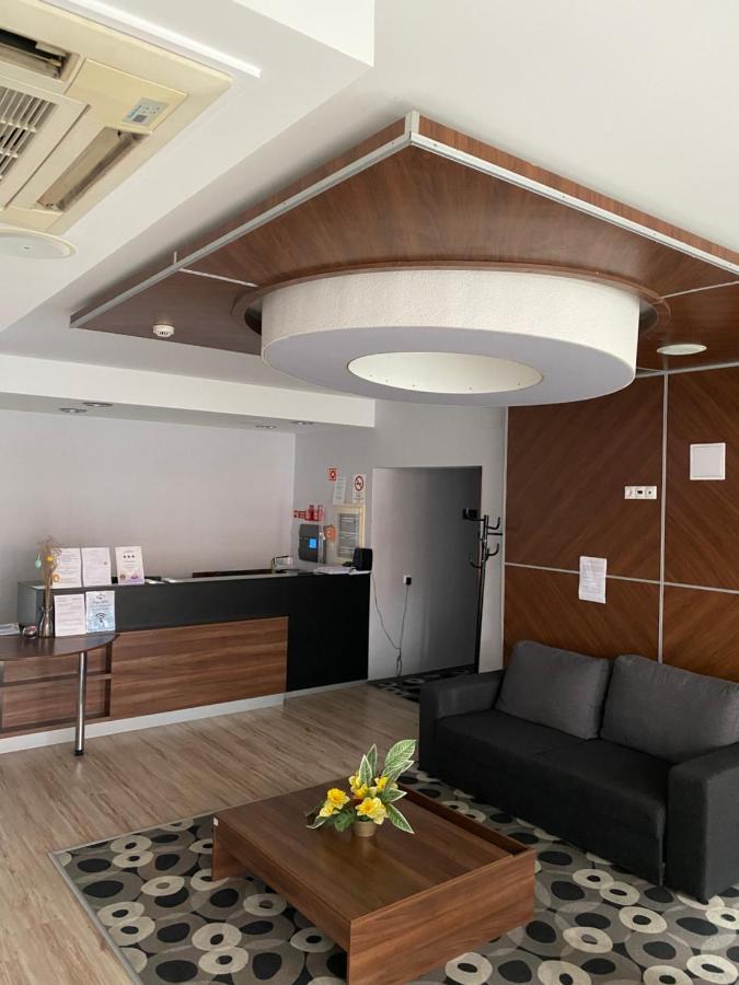Happy Seasons Szoboszlo Apartment ไฮจ์ดุสโซบอสโล ภายนอก รูปภาพ